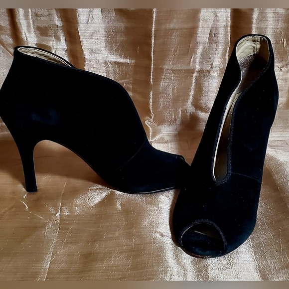 Adrienne Vittadini shoes - Picture 4 of 7